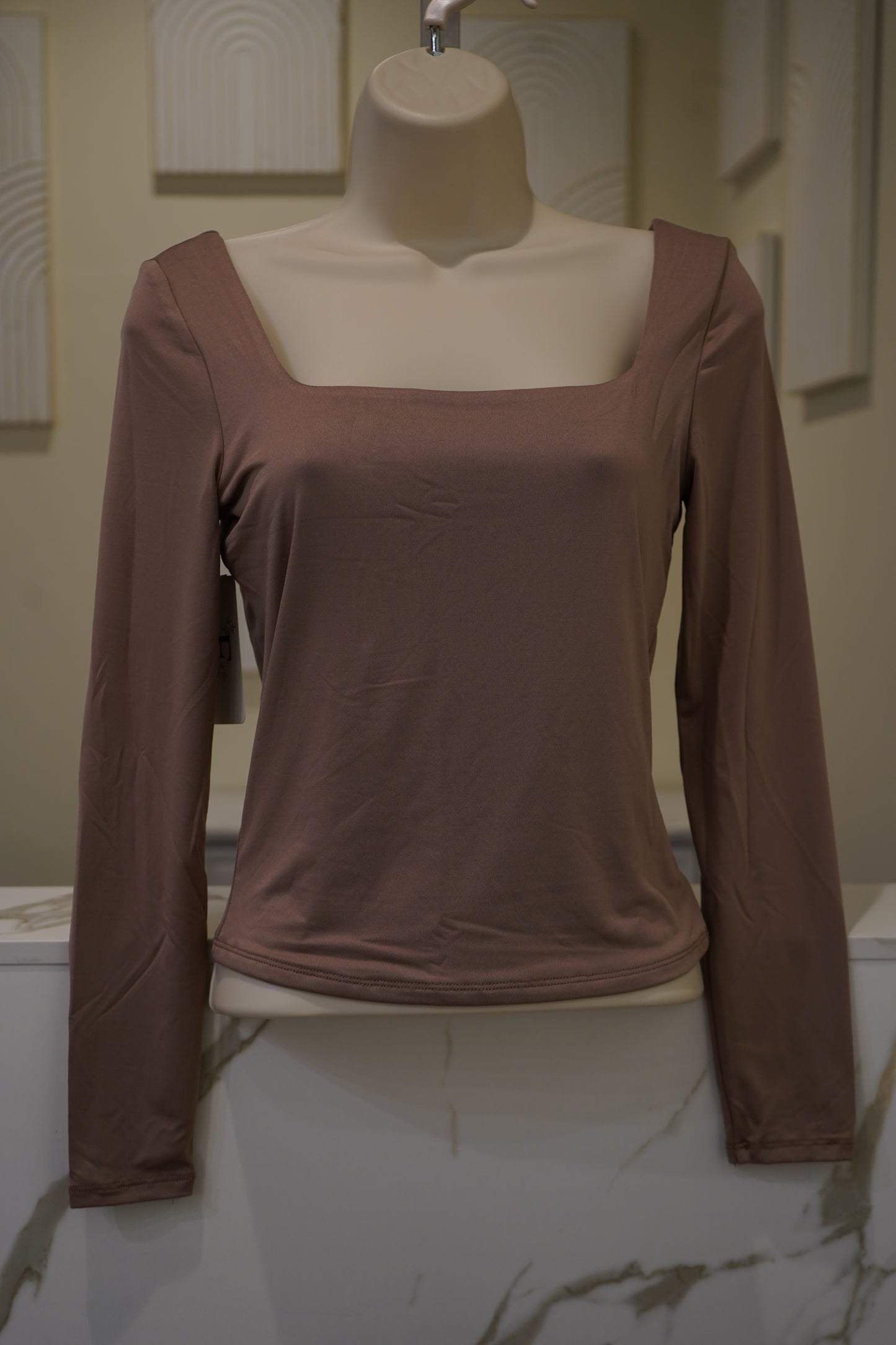 Square cut fitted top