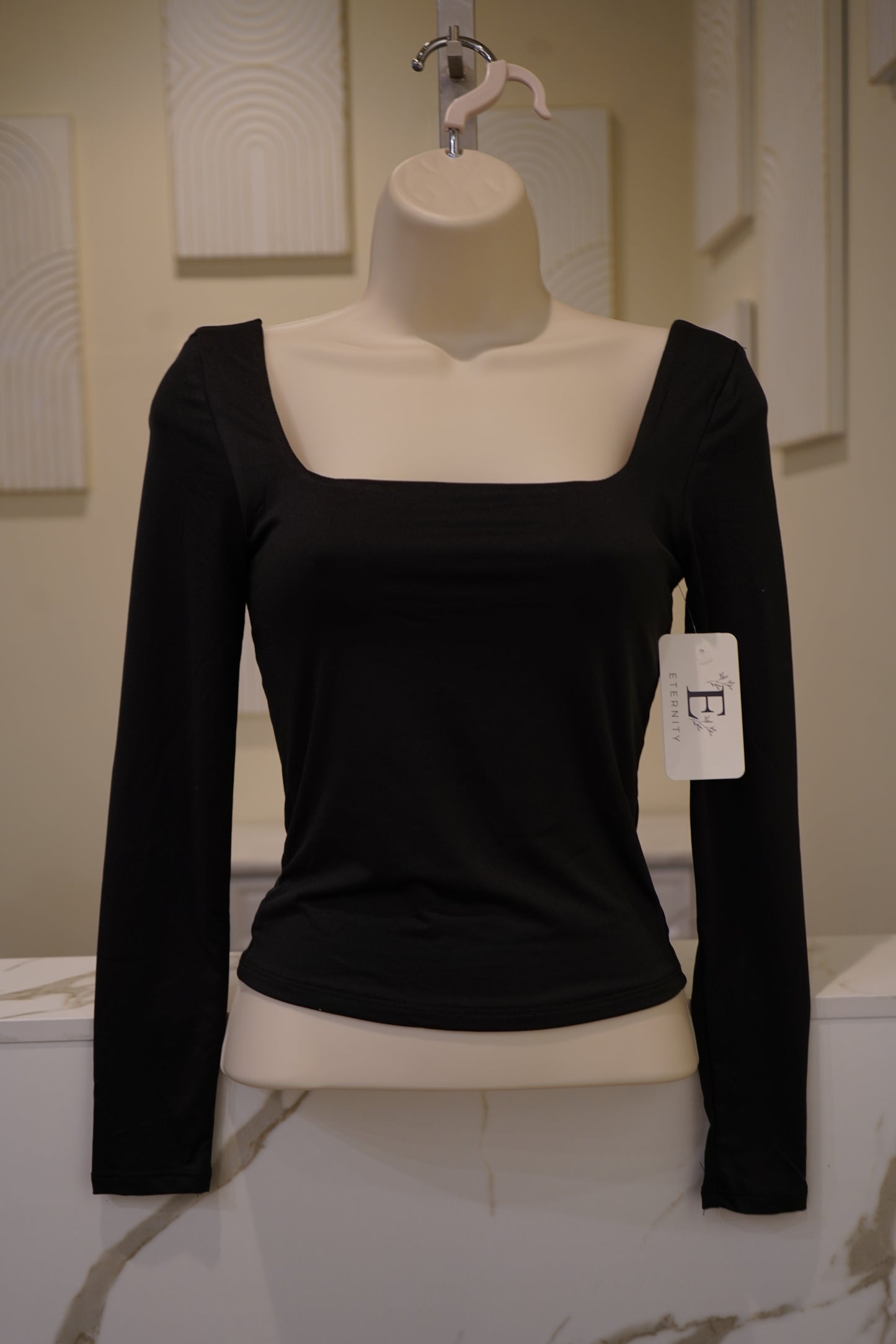 Square cut fitted top