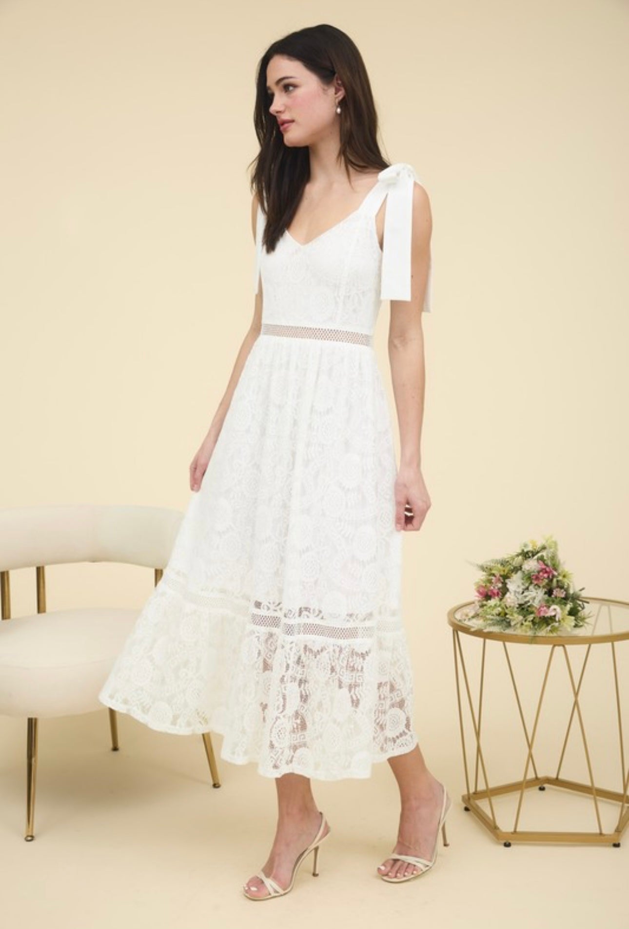 Bow Shoulders Lace Maxi Dress