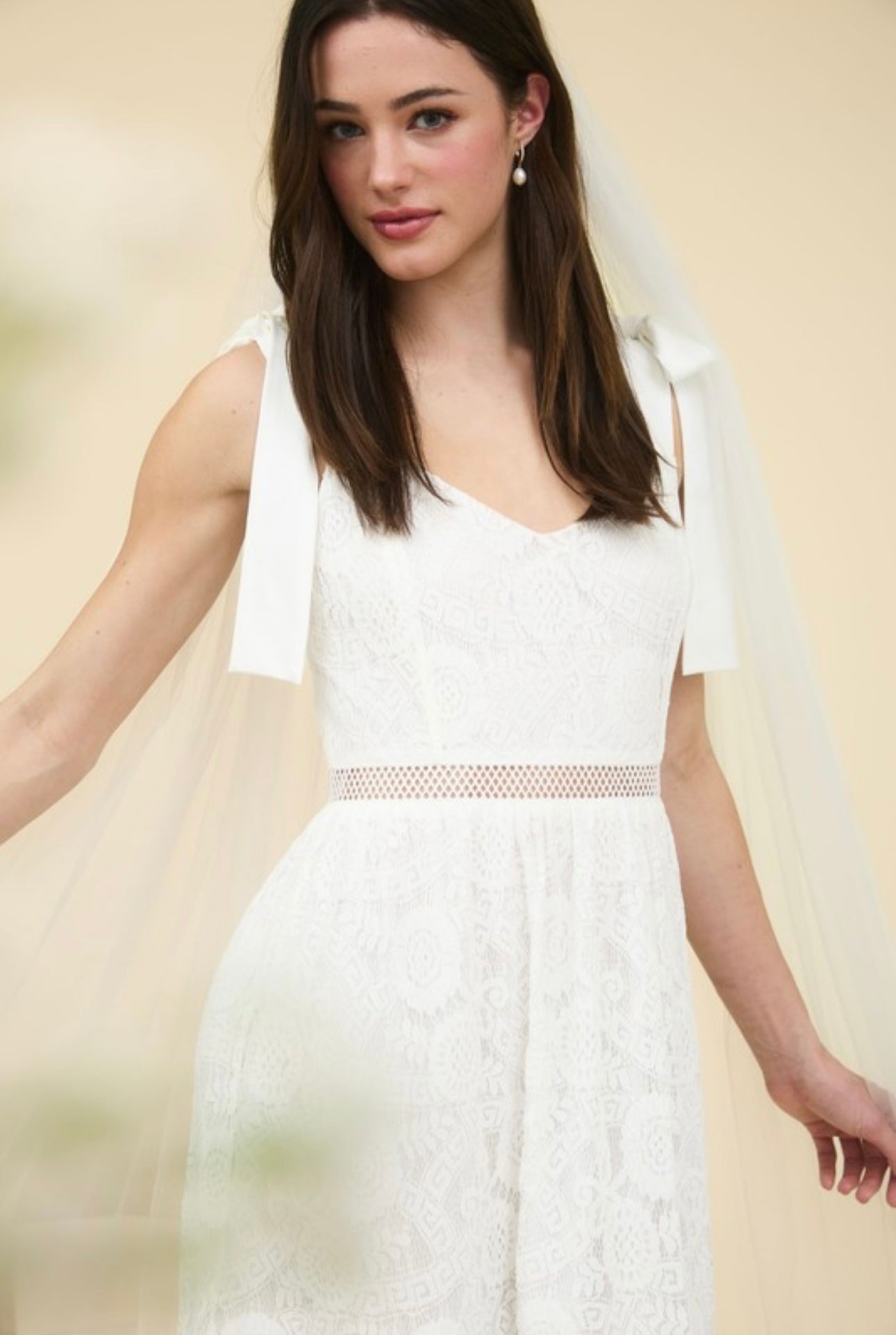 Bow Shoulders Lace Maxi Dress