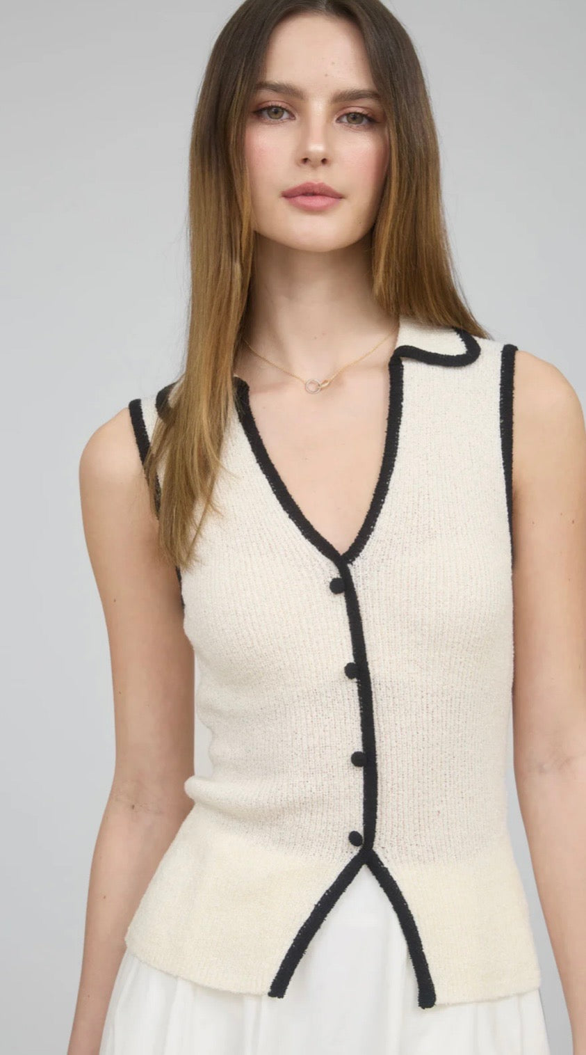 Knitted Buttoned Vest