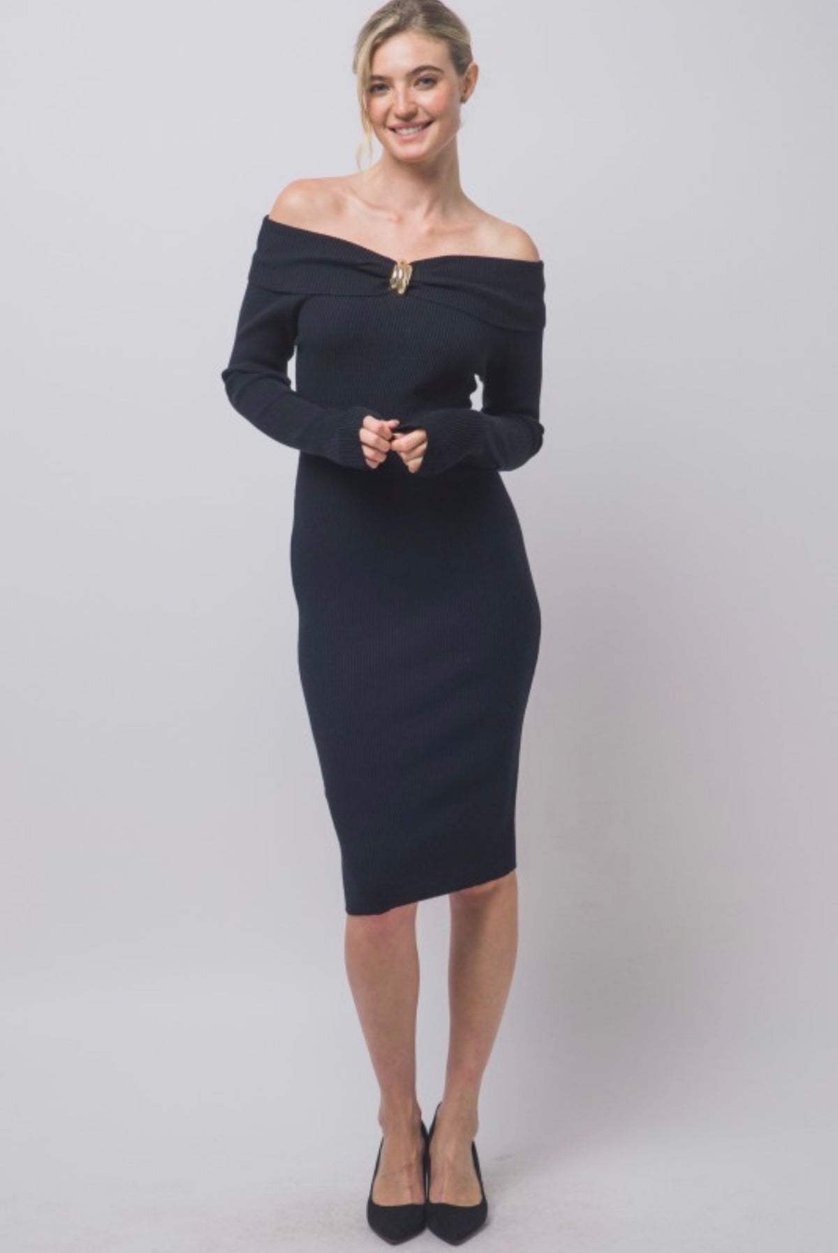 Off-the-Shoulder Front Gold Twist Long Sleeve Ribbed Midi Dress