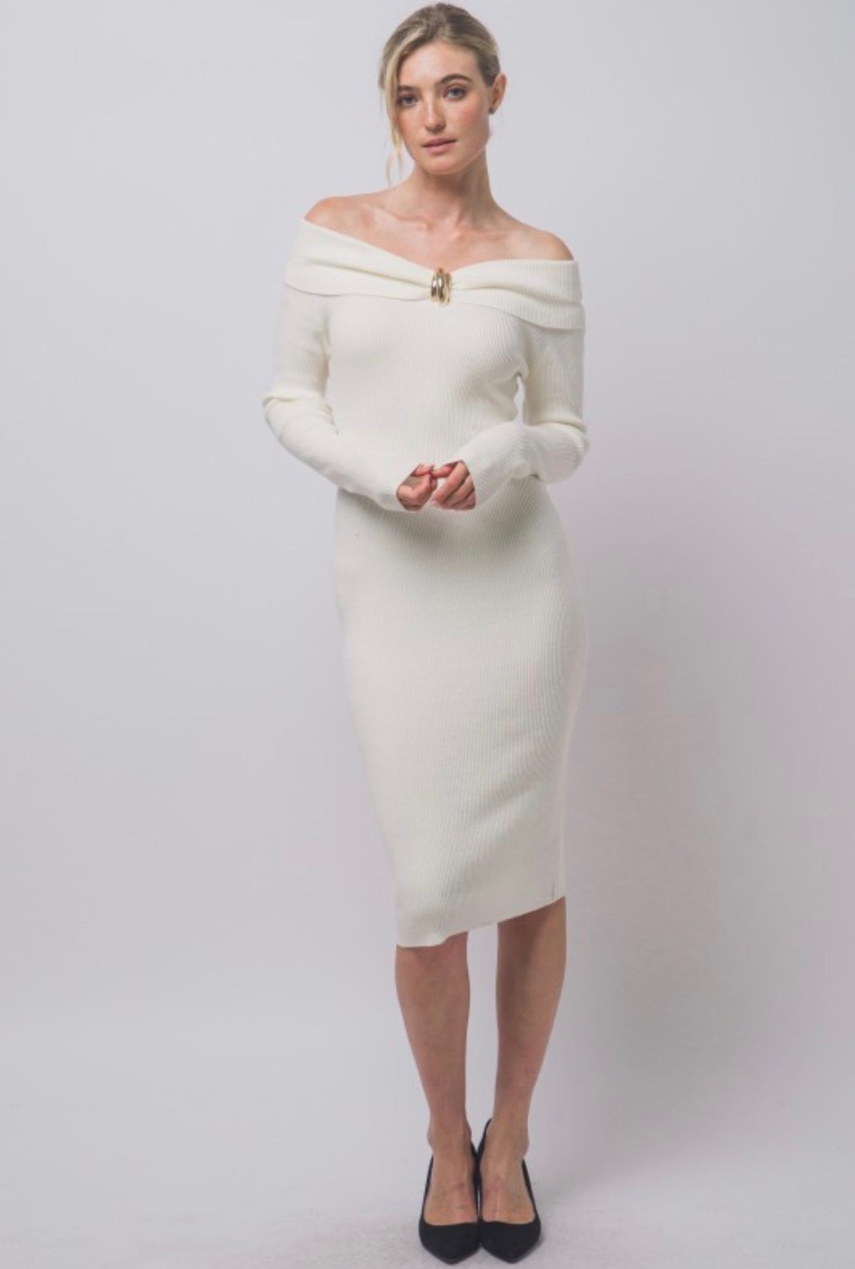 Off-the-Shoulder Front Gold Twist Long Sleeve Ribbed Midi Dress