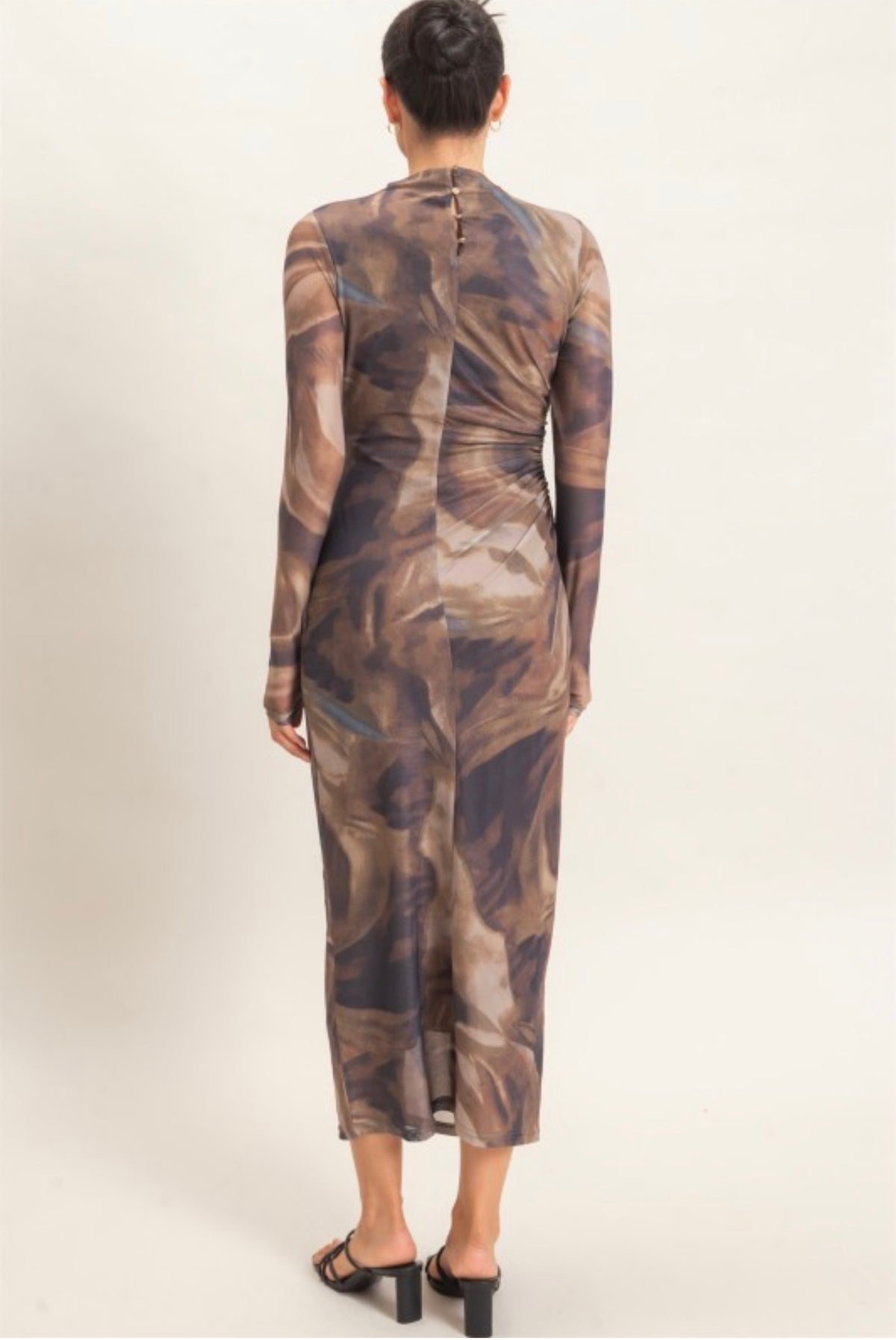 Abstract Brown Scrunch Side Long Sleeve Maxi Dress