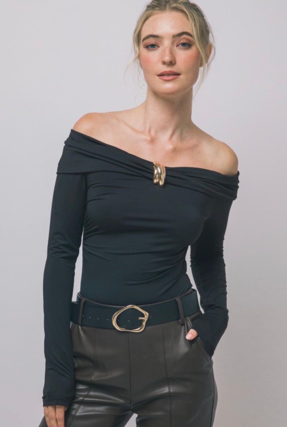 Off-the-Shoulder Front Gold Twist Long Sleeve Bodysuit